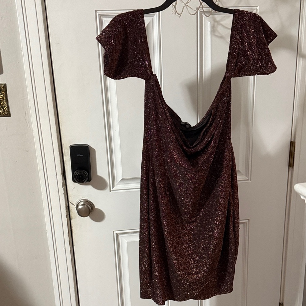 Elegant Burgundy Glitter Dress